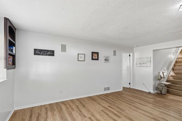 495 S 51st Street 29, West Des Moines, IA 50265