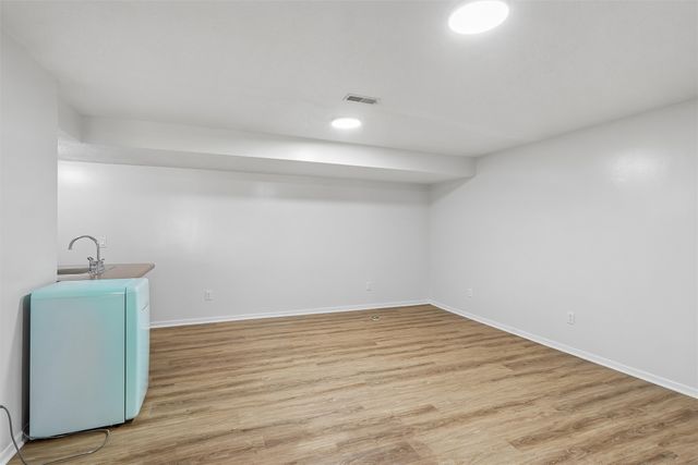 495 S 51st Street 29, West Des Moines, IA 50265