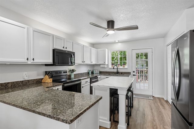 495 S 51st Street 29, West Des Moines, IA 50265