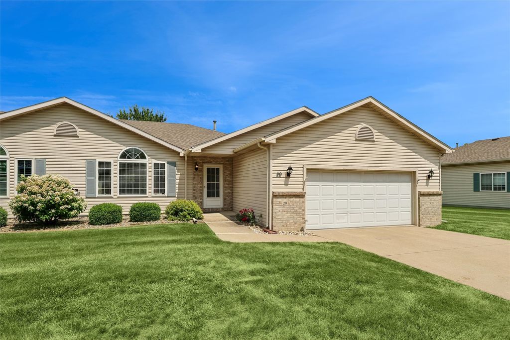 495 S 51st Street 29, West Des Moines, IA 50265