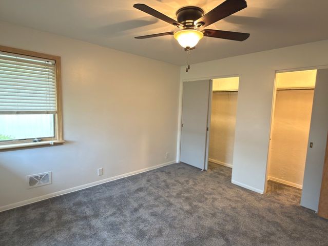 910 Catherine Street, Joliet, IL 60435