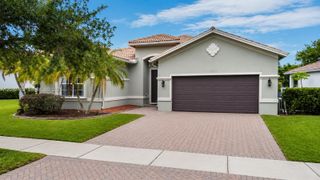 19301 Seneca Ave, Weston, FL 33332