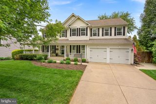 312 LOCUST GROVE DR, Purcellville, VA 20132