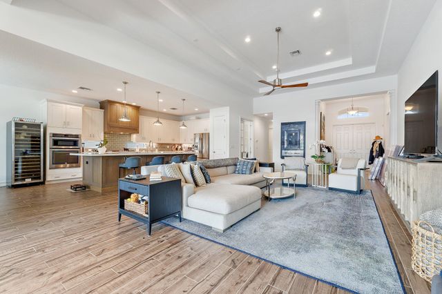 518 Carrara Court, Jupiter, FL 33478