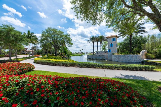 518 Carrara Court, Jupiter, FL 33478