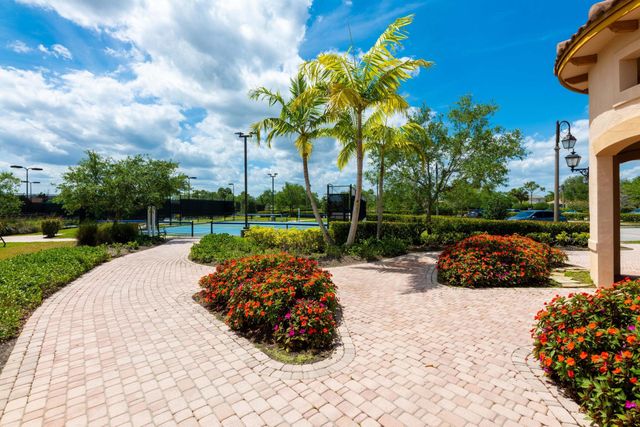518 Carrara Court, Jupiter, FL 33478