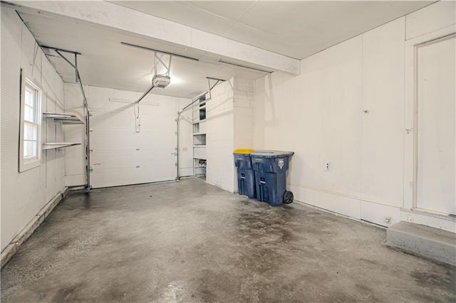 7800 Booth Avenue, Kansas City, MO 64138