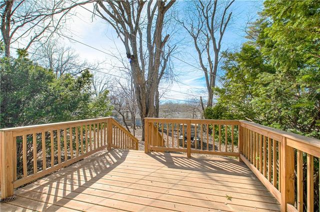 7800 Booth Avenue, Kansas City, MO 64138