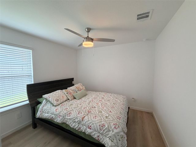 4986 Edgewood Drive, Arcola, TX 77545