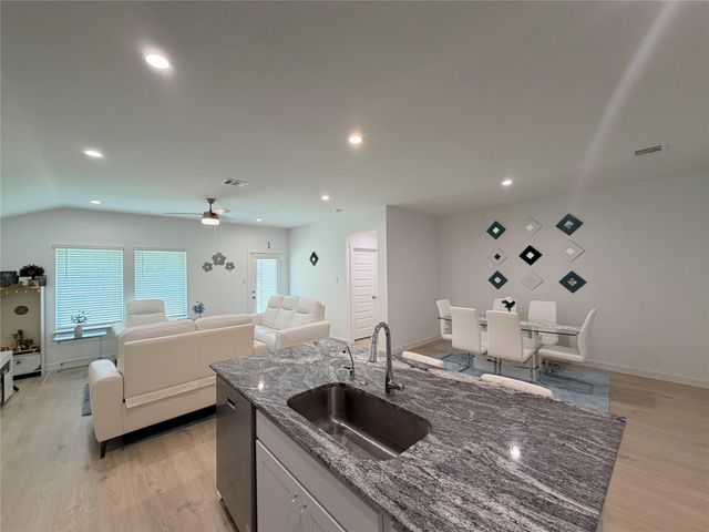 4986 Edgewood Drive, Arcola, TX 77545