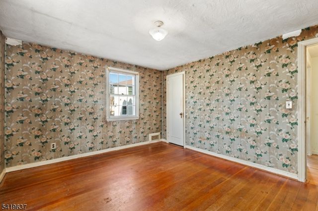 624 N Scotch Plains Ave, Westfield Town, NJ 07090