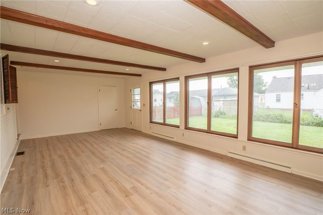 1032 Roosevelt Street NE, Massillon, OH 44646