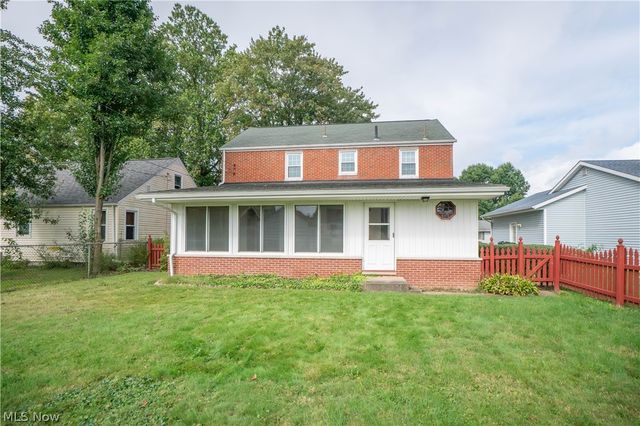 1032 Roosevelt Street NE, Massillon, OH 44646