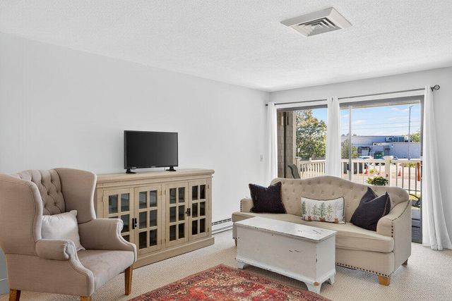 42 Old Colony Way APT 15, Orleans, MA 02653