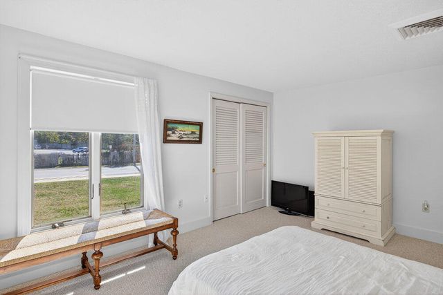 42 Old Colony Way APT 15, Orleans, MA 02653