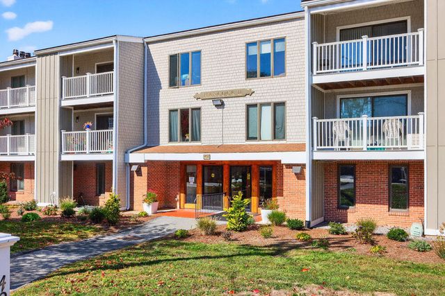 42 Old Colony Way APT 15, Orleans, MA 02653