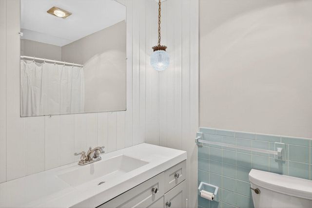 42 Old Colony Way APT 15, Orleans, MA 02653