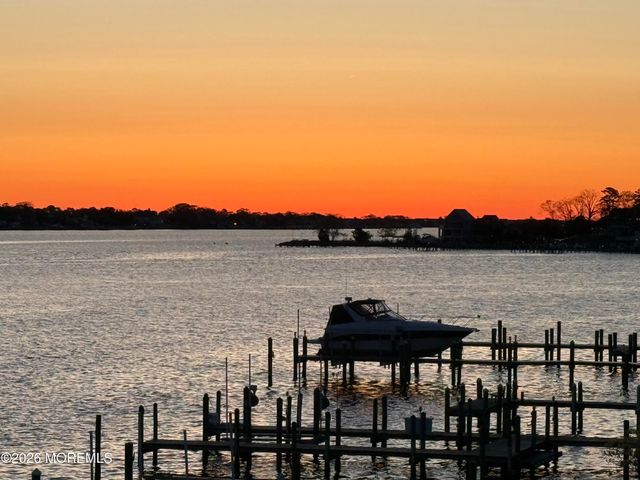 578 Kingfisher Circle, Brick, NJ 08723