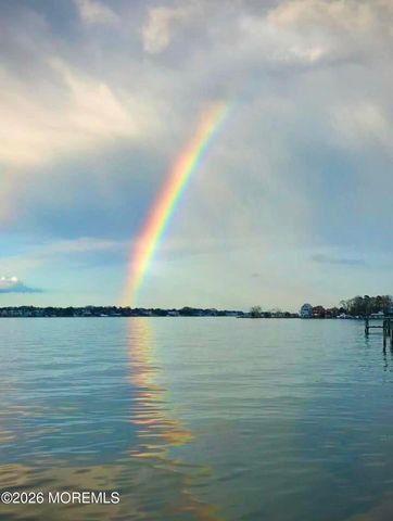 578 Kingfisher Circle, Brick, NJ 08723