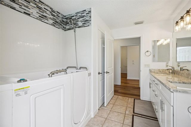 8690 SE 173RD WISTERIA STREET, The Villages, FL 32162