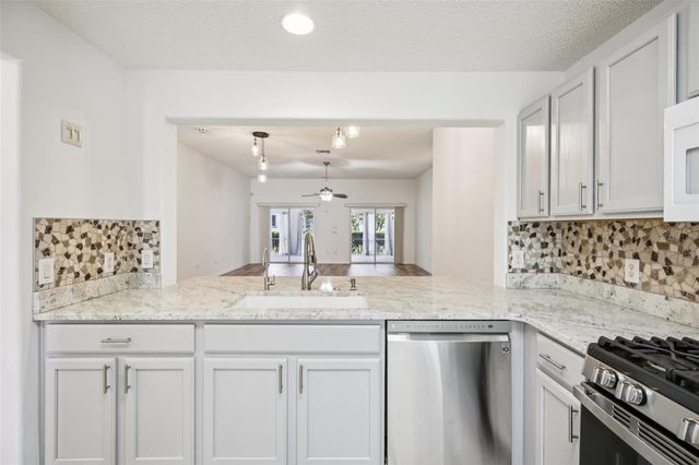 8690 SE 173RD WISTERIA STREET, The Villages, FL 32162