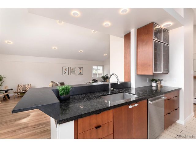 2005 S Monroe St, Denver, CO 80210