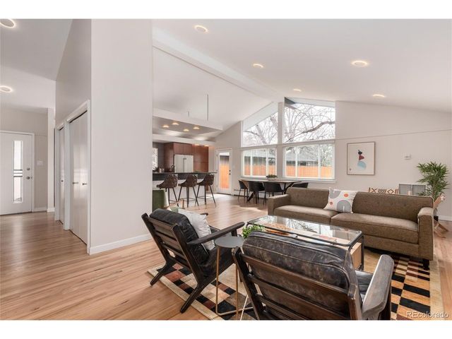 2005 S Monroe St, Denver, CO 80210