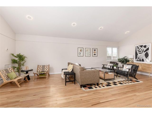 2005 S Monroe St, Denver, CO 80210