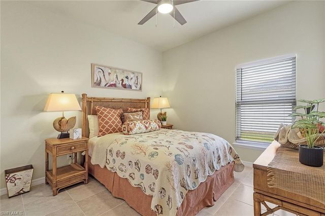 1823 NE 2ND TER, Cape Coral, FL 33993