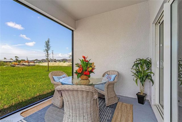 1823 NE 2ND TER, Cape Coral, FL 33993