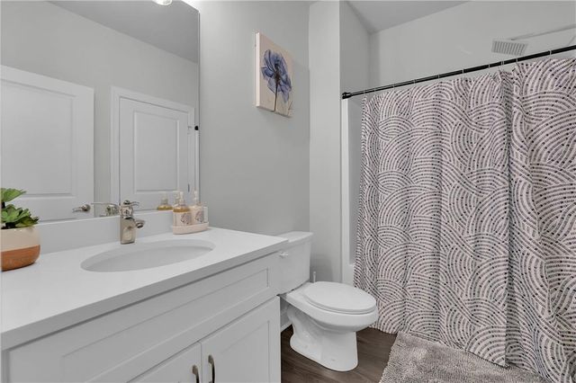 8026 linfield, Sandy Springs, GA 30350
