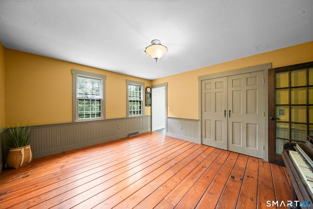 6 Huntington Drive, Somers, CT 06071