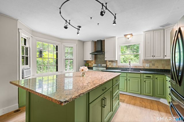 6 Huntington Drive, Somers, CT 06071