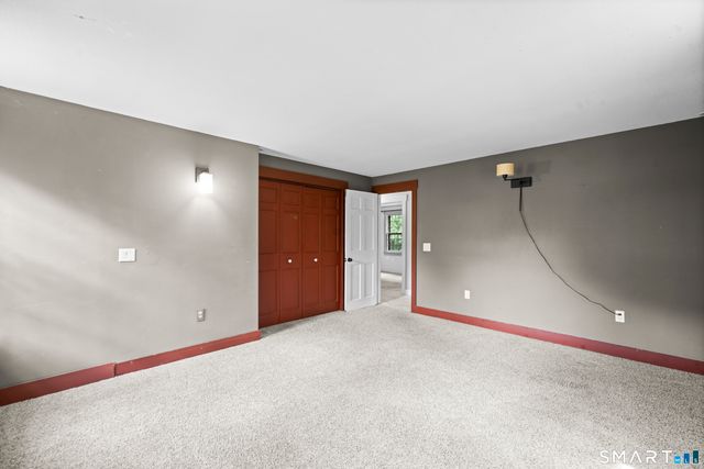 6 Huntington Drive, Somers, CT 06071