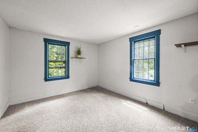 6 Huntington Drive, Somers, CT 06071