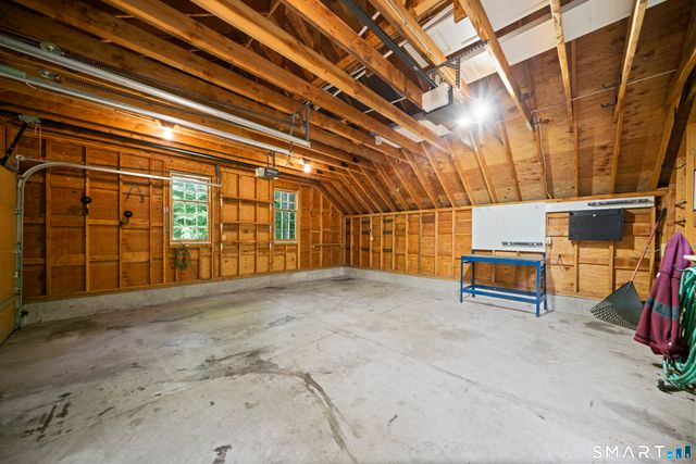 6 Huntington Drive, Somers, CT 06071