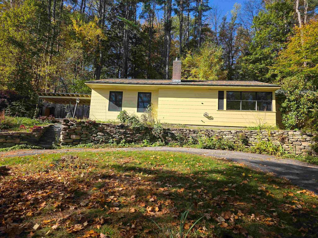 15 Frederic Street, Springfield, VT 05156