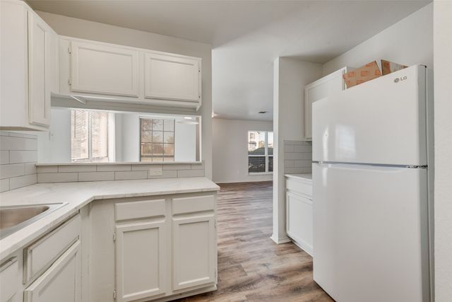 914 wentwood Drive, Desoto, TX 75115
