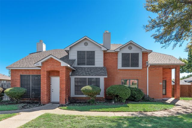914 wentwood Drive, Desoto, TX 75115