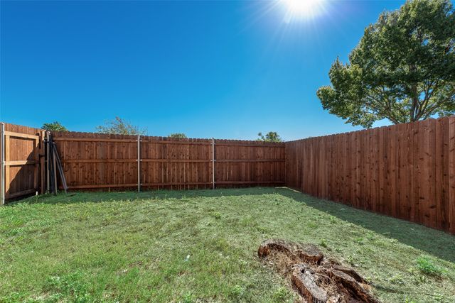 914 wentwood Drive, Desoto, TX 75115