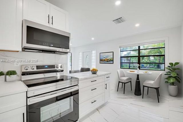 1251 NE 41st Dr NA, Pompano Beach, FL 33064