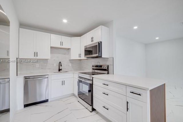 1251 NE 41st Dr NA, Pompano Beach, FL 33064