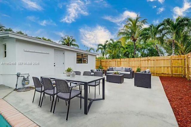 1251 NE 41st Dr NA, Pompano Beach, FL 33064