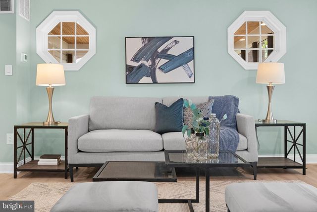 10429 HEADLY CT, Fairfax, VA 22032