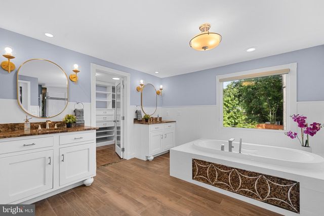 10429 HEADLY CT, Fairfax, VA 22032