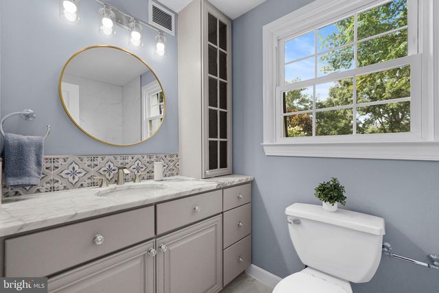 10429 HEADLY CT, Fairfax, VA 22032