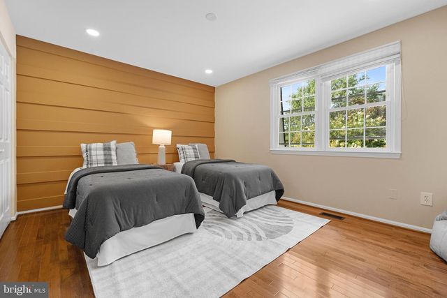 10429 HEADLY CT, Fairfax, VA 22032