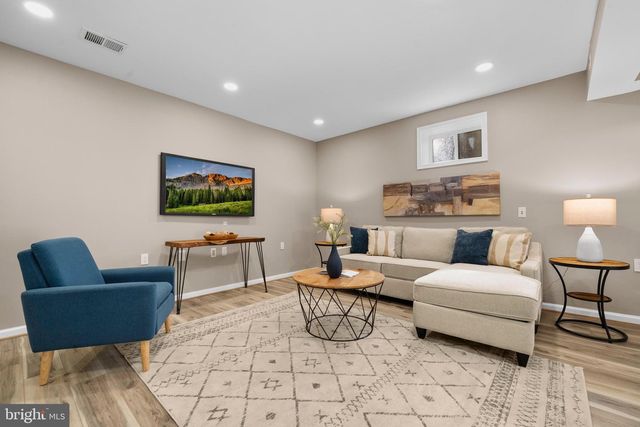 10429 HEADLY CT, Fairfax, VA 22032