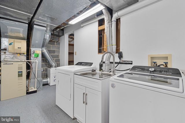 10429 HEADLY CT, Fairfax, VA 22032