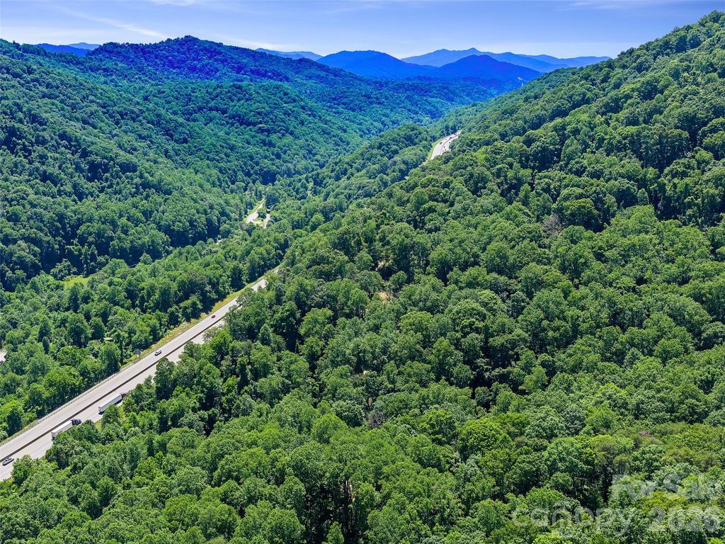 9999 Lovebird Lane 17, Candler, NC 28715